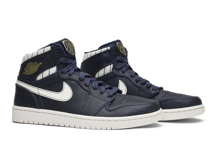 Air Jordan 1 Retro Jeter RE2PECT