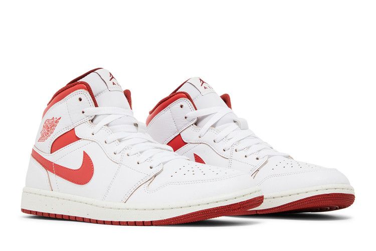 Air Jordan 1 Mid SE Dune Red