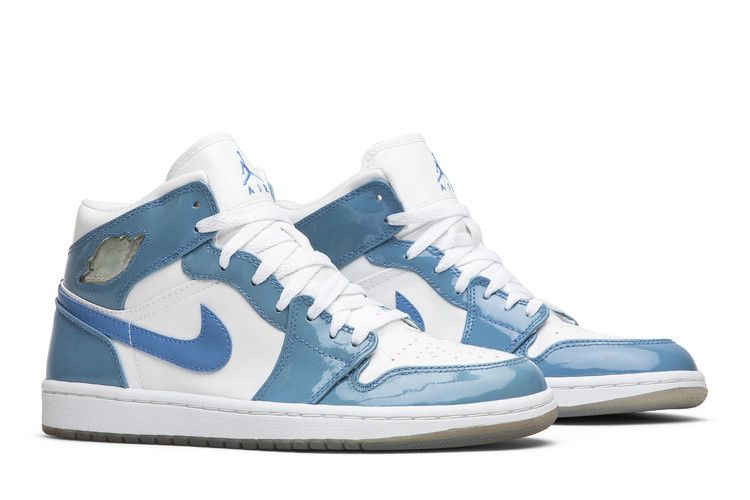Air Jordan 1 Retro UNC Patent