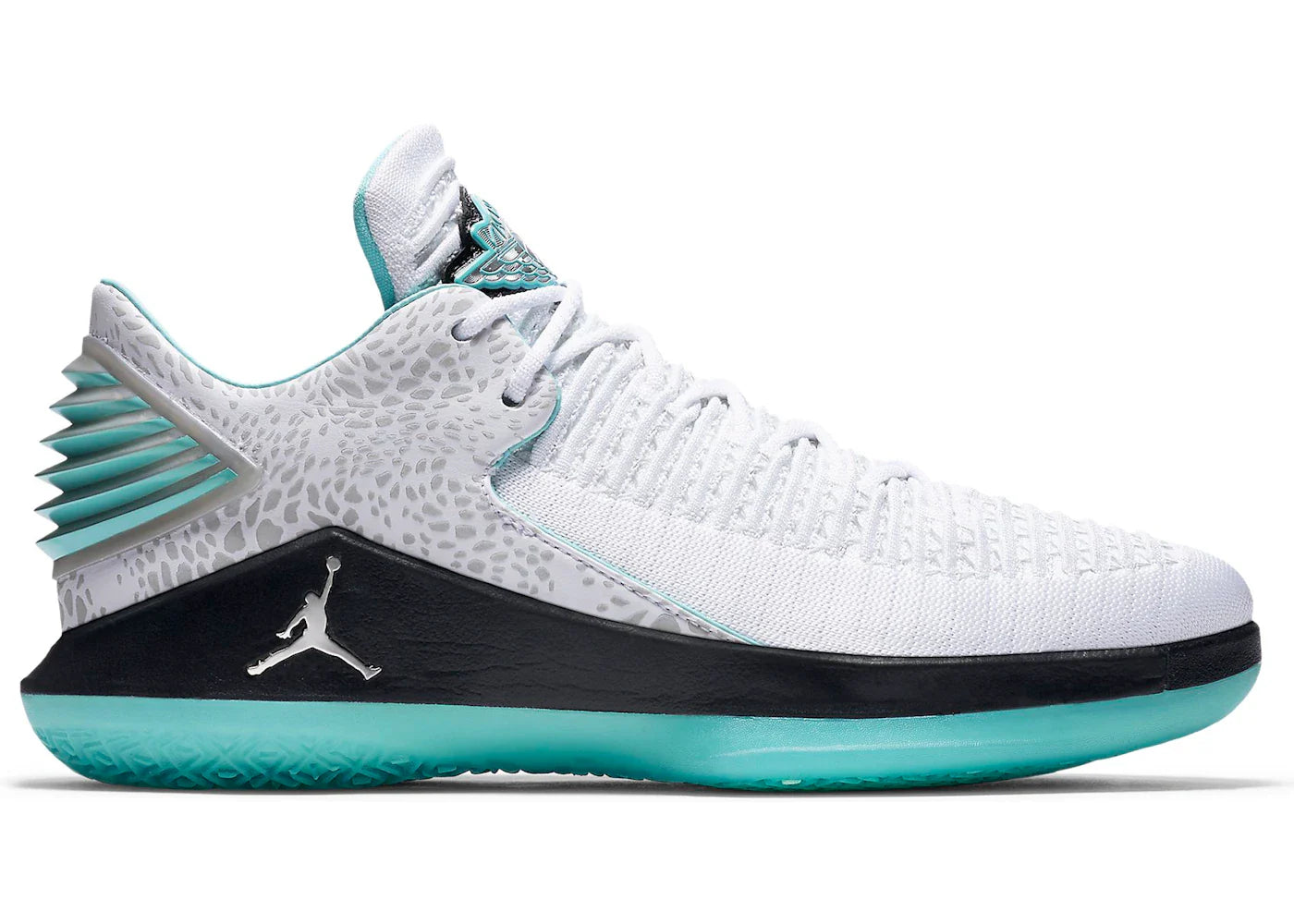 Air Jordan XXXII Low Guo Ailun PE