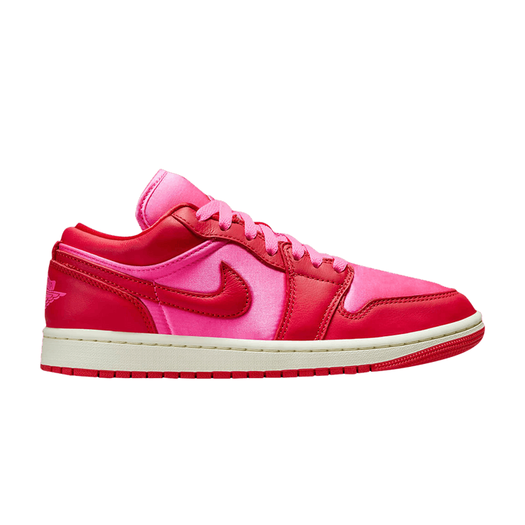 Air Jordan 1 Low SE Pink Blast (Women's)