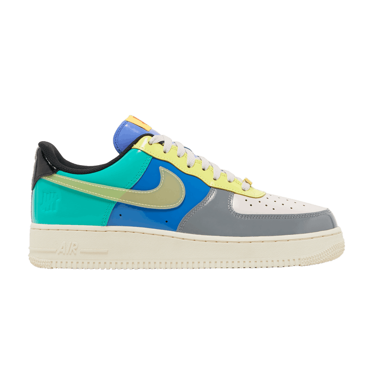 Nike Air Force 1 Low SP Undefeated Multi-Patent Community Sneakers