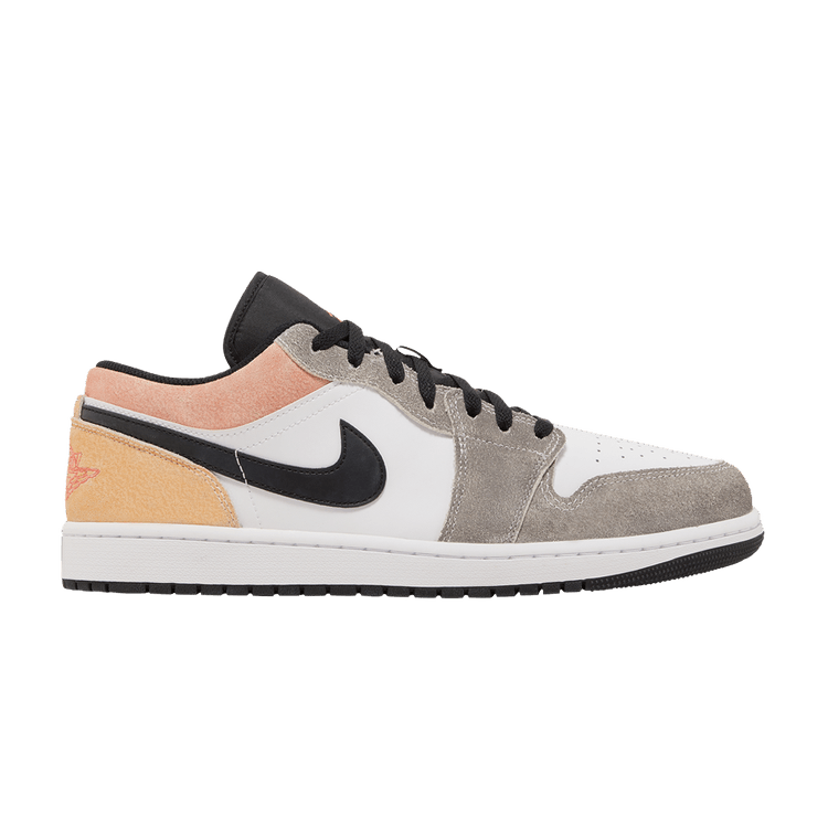 Air Jordan 1 Low SE Flight Club