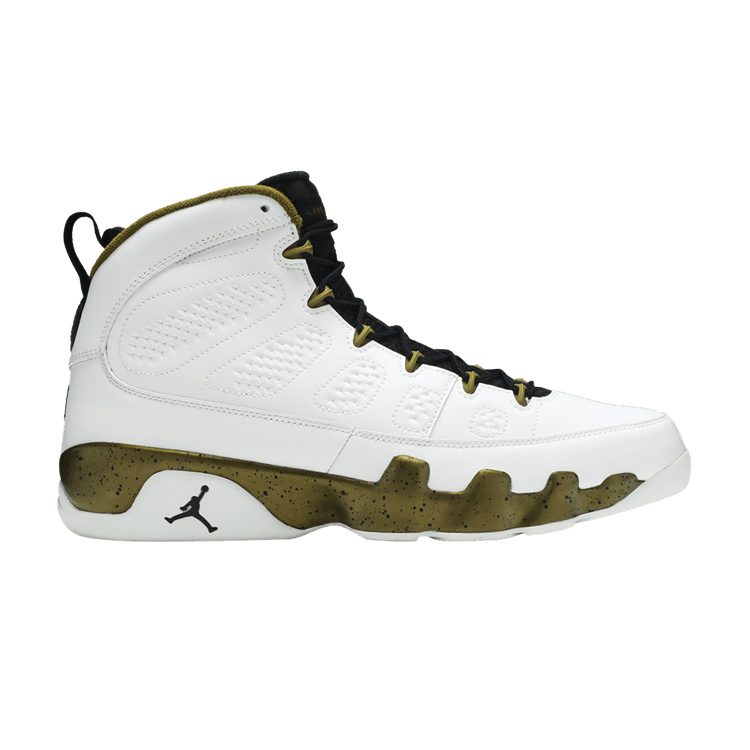 Air Jordan 9 Retro Statue