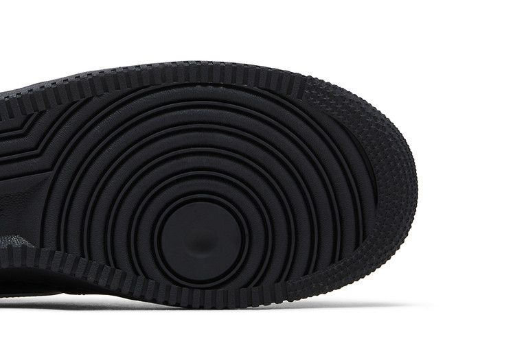 Nike Air Force 1 Low Supreme Black White Sneakers