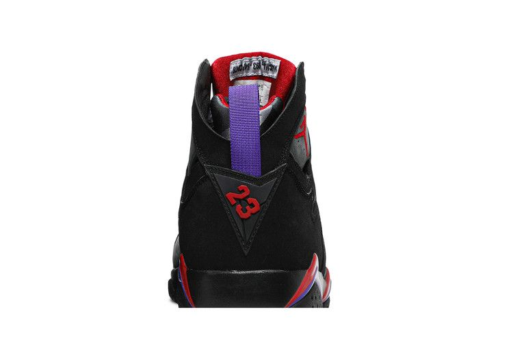 Air Jordan Defining Moments Pack (7/7)