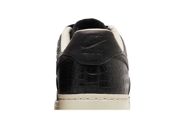 Nike Air Force 1 Low Supreme '07 Black Sail Sneakers