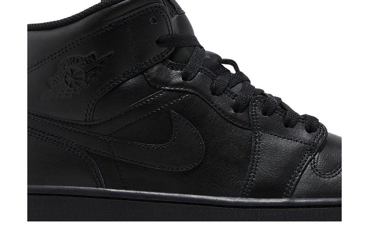 Air Jordan 1 Mid Triple Black