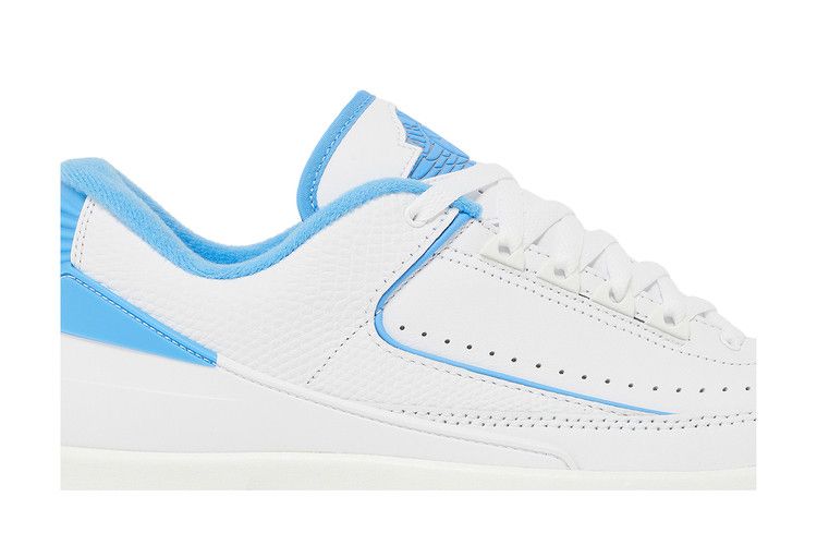Air Jordan 2 Retro Low UNC