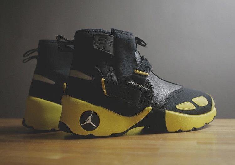 Air Jordan Trunner LX High Solefly