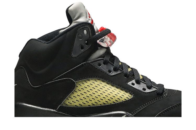 Air Jordan 5 Retro Black Metallic (2000)