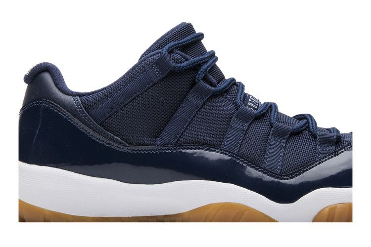 Air Jordan 11 Retro Low Midnight Navy
