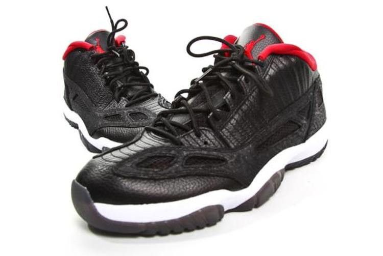Air Jordan 11 Retro Low IE Black Varsity Red (2011)
