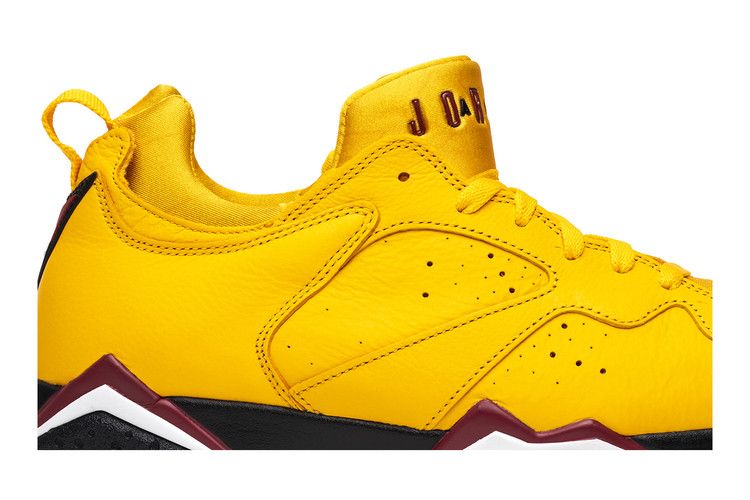 Air Jordan 7 Retro Low Taxi