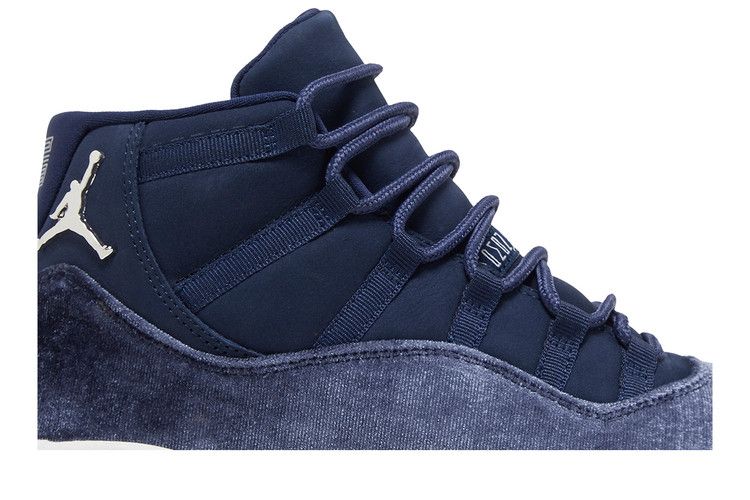 Air Jordan 11 Retro Midnight Navy (Women's)