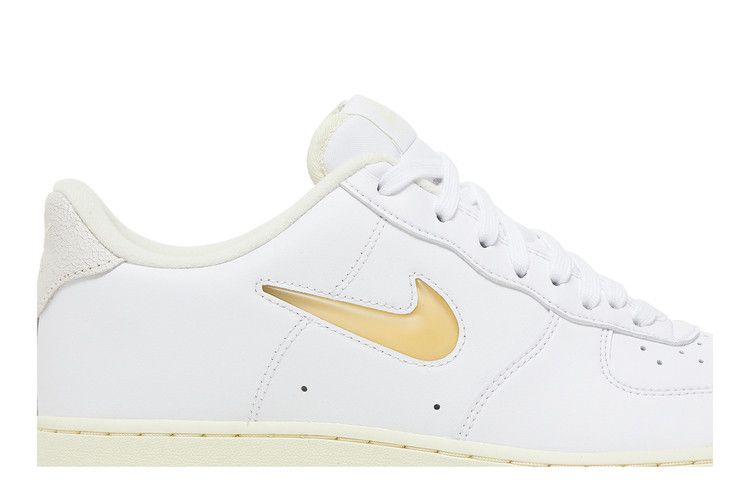 Nike Air Force 1 Low '07 Jewel Pale Vanilla Sneakers