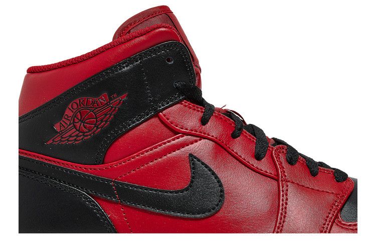 Air Jordan 1 Mid Reverse Bred (2021)