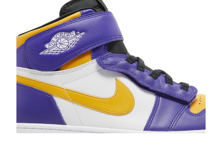 Air Jordan 1 High FlyEase Lakers