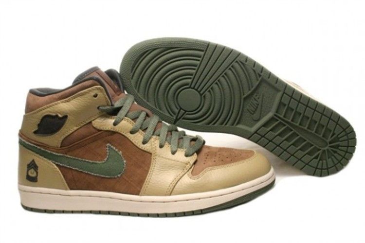 Air Jordan 1 Retro Armed Forces