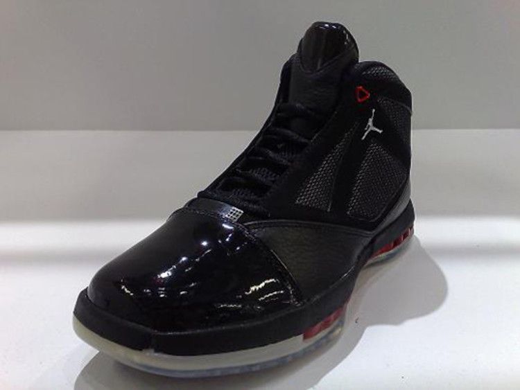 Air Jordan 16 Retro Bred CDP (2008)