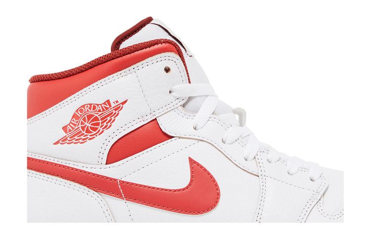 Air Jordan 1 Mid SE Dune Red