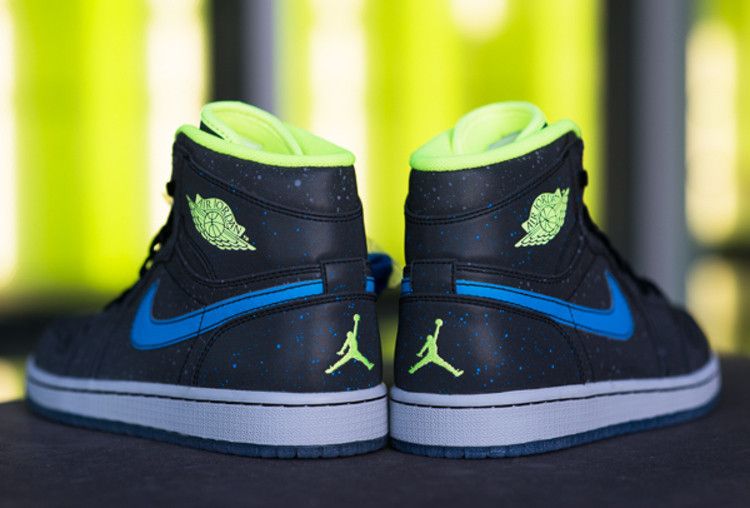 Air Jordan 1 Retro High Black History Month (2013)