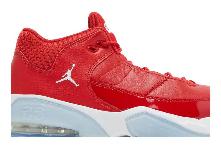 Air Jordan Max Aura 3 University Red