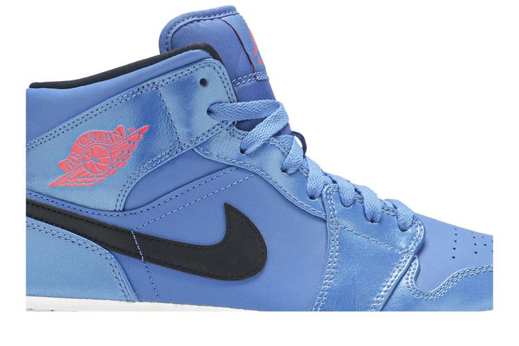 Air Jordan 1 Retro Mid Sport Blue