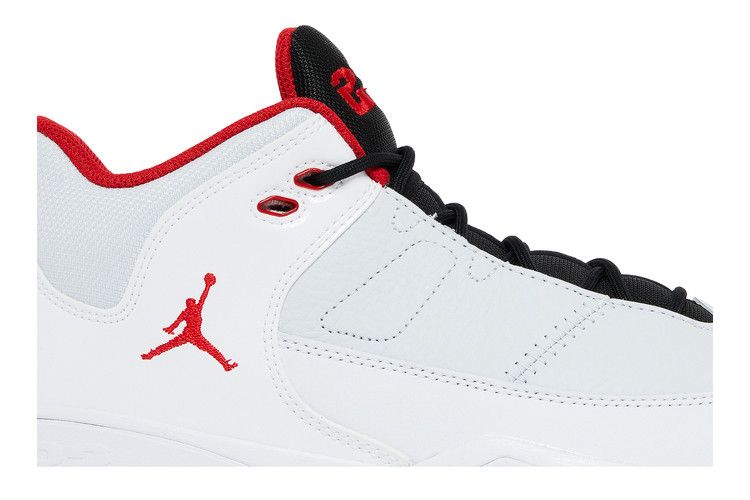 Air Jordan Max Aura 3 White Pure Platinum