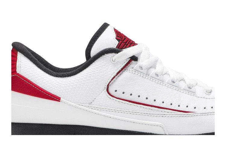 Air Jordan 2 Retro Low Chicago (2016)