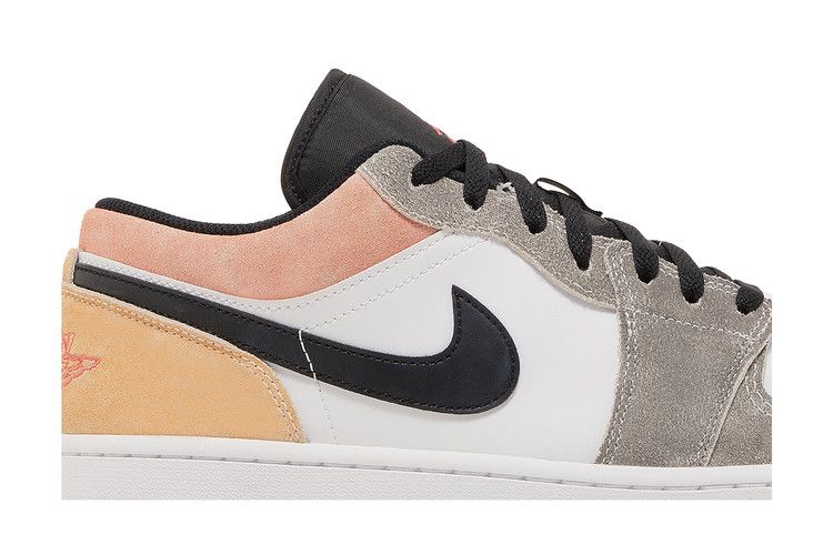 Air Jordan 1 Low SE Flight Club