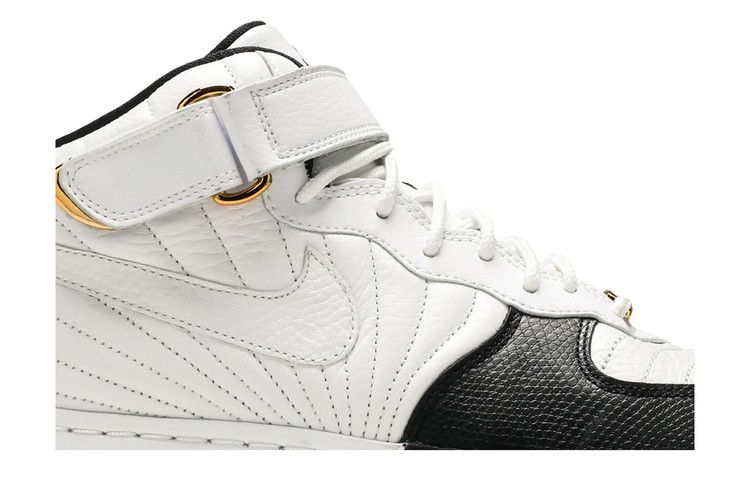 Air Jordan Force Taxi 12