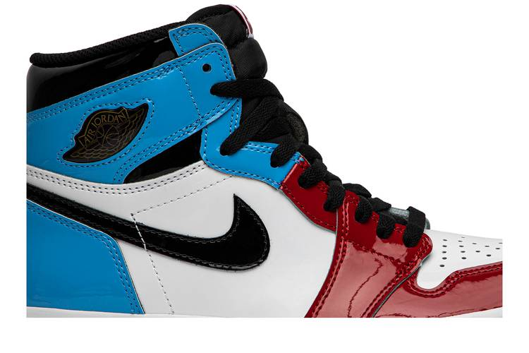 Air Jordan 1 Retro High Fearless UNC Chicago
