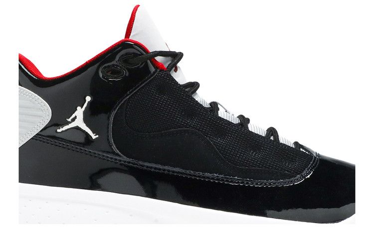 Air Jordan Max Aura 2 Black Cement