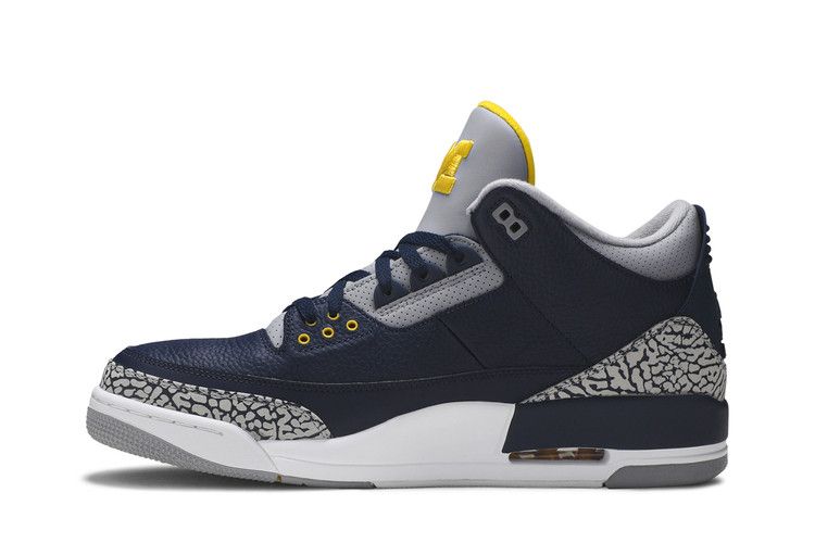 Air Jordan 3 Retro Michigan PE