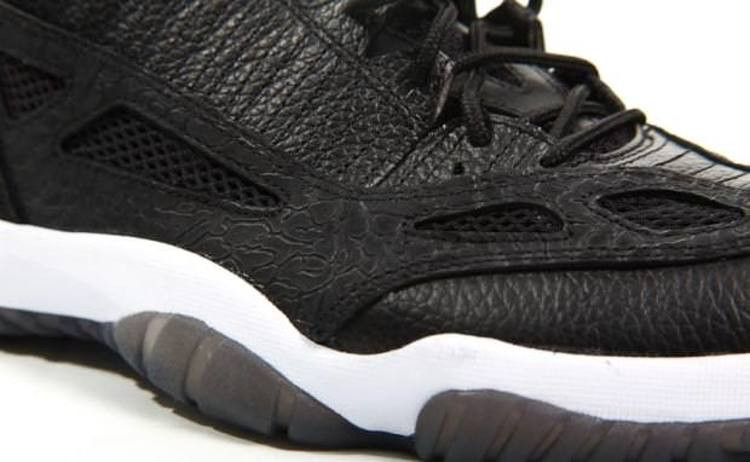 Air Jordan 11 Retro Low IE Black Varsity Red (2011)