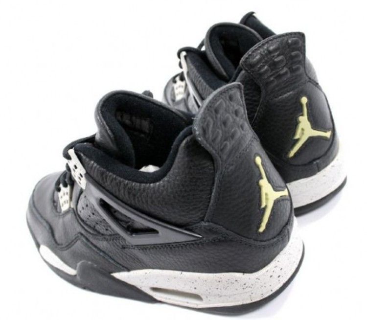 Air Jordan 4 Retro Oreo (1999)