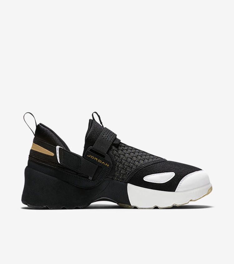 Air Jordan Trunner LX BHM (2017)