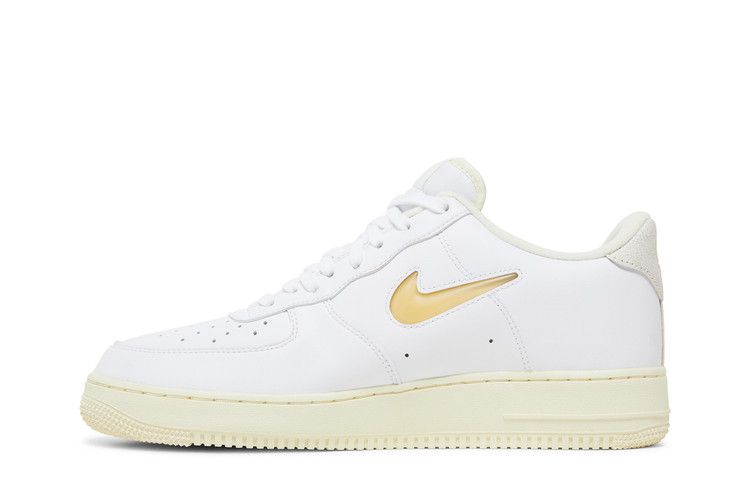 Nike Air Force 1 Low '07 Jewel Pale Vanilla Sneakers