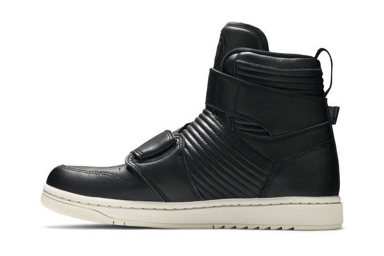 Air Jordan 1 Moto Black Infrared 23