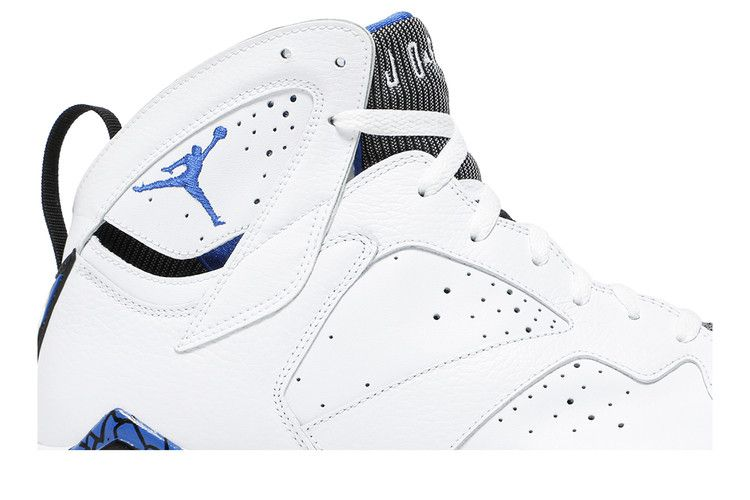 Air Jordan Defining Moments Pack (7/7)