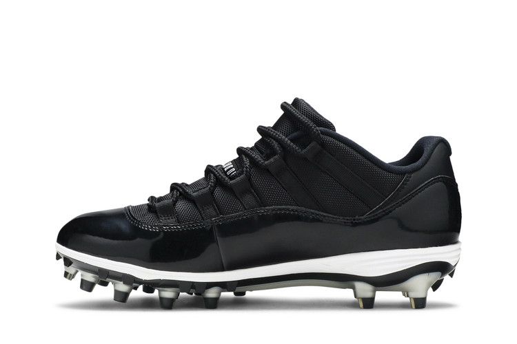Air Jordan 11 Retro Low Cleat Black