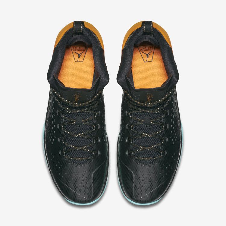 Air Jordan Melo M11 Black/Metallic Gold-Bright Ctrs-Lsr