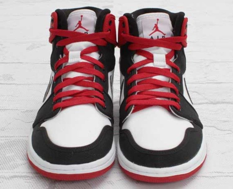 Air Jordan 1 Retro AJKO Black Toe