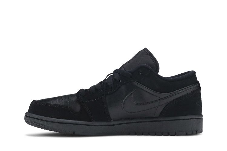 Air Jordan 1 Retro Low Triple Black