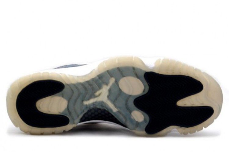 Air Jordan 11 Low Navy Snakeskin (2001)