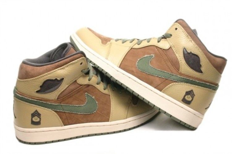 Air Jordan 1 Retro Armed Forces