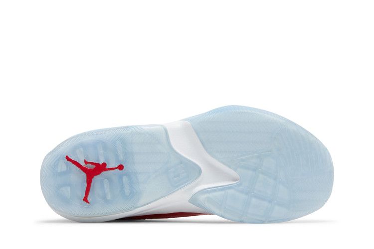 Air Jordan Max Aura 3 University Red