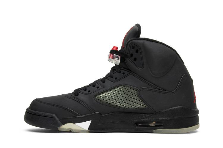 Air Jordan Raging Bull Pack (5/5)