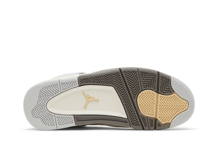 Air Jordan 4 Retro SE Craft Photon Dust